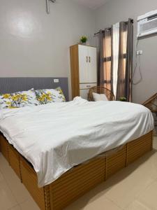 Royal Ocean Crest Mactan- 5R Staycation 1110C