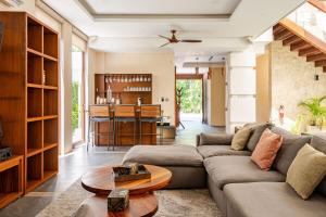 WAYAK Luxury 5BR Private Pool Gym, 24 7Security