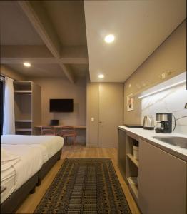 Cozy & Contemporary Loft in a Prime Location