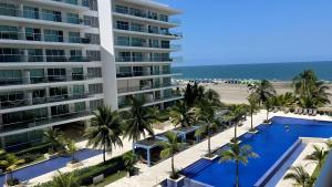 Condominio frente al mar con acceso directo a la playa Morros Ultra