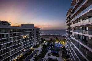 Condominio frente al mar con acceso directo a la playa Morros Ultra