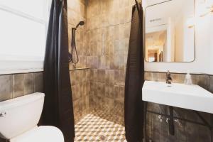 2BDR 2BATH Prime Location Walk to Forsyth Park!