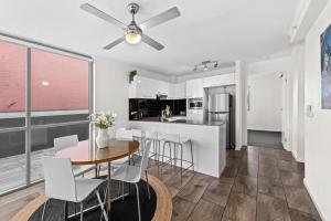 Comfy and Bright Apartment with HUGE Balcony!