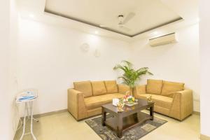 Parfait Street retreat 2Bhk Paras Fortis Balcony