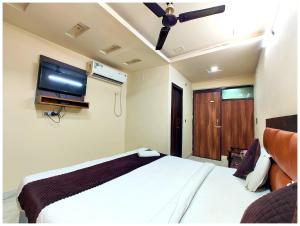 HOTEL LUXUARY KABIR - PALACE - NEAR Railway Station and Shiv Temple - A Luxuary Hotel In Lucknow