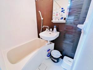 2 bedrooms and 1 living room on the 1st floor, 40sqm house, 10 min walk to Oji 2 min walk to Kajiyara Toden Arakawa Line