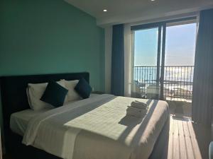 SenSea Hillside Apartment - Sunset Town