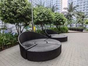 La Vie Riche Holiday Homes - Cozy 1BR Apartment near MOA