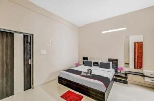 BHUBNESWAR HOTEL # Sri Krishna Bhubaneshwar - Luxury And Spacious Room - Lift Facilities Fully Air Conditioned Hotel -Premium hotel
