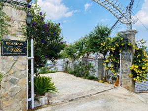 Brandon Villa Dalat