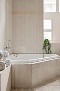 53 Malop by Regional Escapes