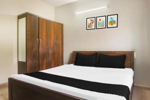 Collection O Aundh formerly MV Galaxy