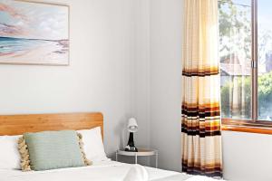 Double Room in Belmore - Ideal Stay with Great Convenience - Shared Bathroom