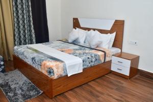 Aroma Green Farm Manesar with Pool