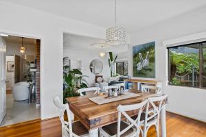 Pelican Place - absolute waterfront overlooking MoNA