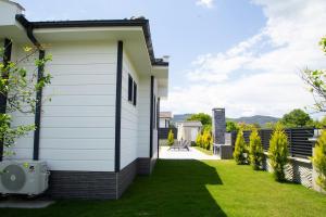 Villa with Private Pool and Jacuzzi 2