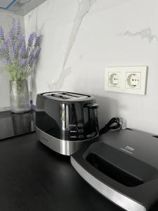 Blue Breeze Apart-Danai B