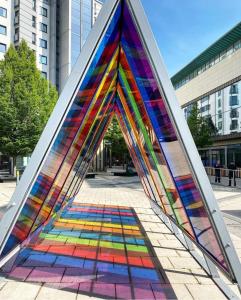 Central Leeds Dock Apt, Free Secure Parking! 2 bed