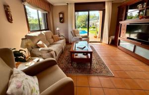 Holibai, Feiticeira, Vacaciones familiares, Casa de Ensueño en Galicia