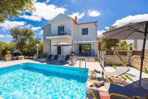  Villa with Private Pool room in Villa Tzina