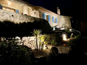 Villas Villa Tarentelle - heated pool and exceptional view : photos des chambres