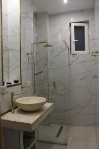 Glamour Center Apart