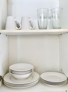 Budget City View w Pool Access in BGC Taguig City