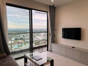 Vinhomes Grand Park 2BR Chillin Home Best Vieww