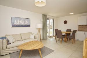 Rex Rugia FeWo12-4 mit Schwimmbad und Saunanutzung im AHOI-Erlebnisbad Sellin