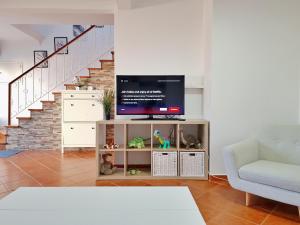 Mbird Rosario Family House