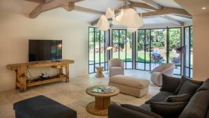 Renovated Dovecote Near The City Of Albi