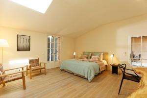 Renovated Dovecote Near The City Of Albi