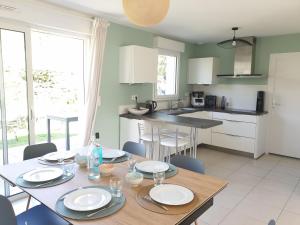 RIVAGE 2 - Maison en bord de mer Carnac-Plage - C33