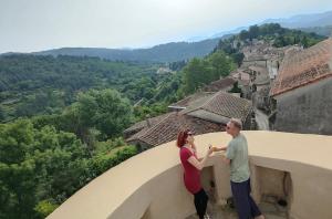 Tour 17e s pour 4, panoramique Cévennes