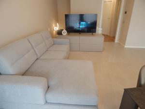 Lago Dorato Roxy Apartament