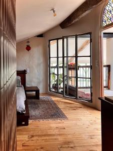 Maisons de vacances Chez Gui & Jisuk T6 Maison Dam Dam Leojac : photos des chambres