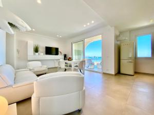 Beach Apartment, Great Sea View
