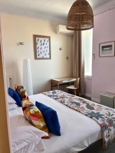 Hotels Hotel Eden - La Baigneuse : photos des chambres