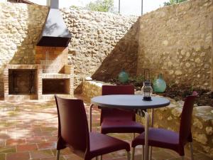 One-Bedroom Apartment with Private Garden room in Apartamentos Bergantes