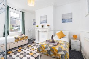 Convenient 4 Bedroom Home in Central Grimsby