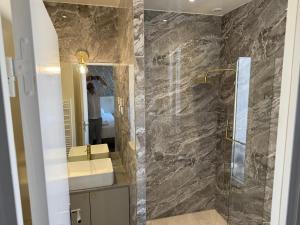 Hotels Alma Hotel : photos des chambres