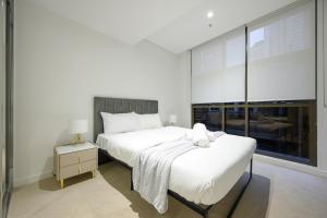 Modern 3BR Apartment in Sydney CBD Walk to ICC Chinatown