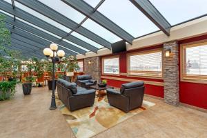 Best Western PLUS Mirage Hotel and Resort