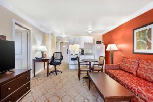 Best Western PLUS Mirage Hotel and Resort