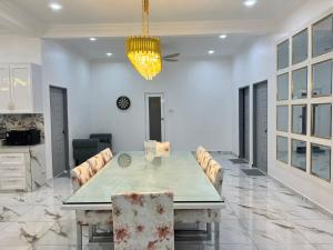 Villa Ekram Yusof - Klang