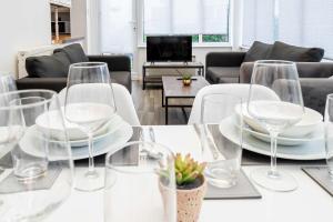 5 bedroom Modern Home in Guilford - Sleeps 9