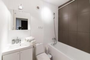 Old Town Corner Ap Św Barbary