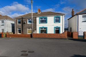3 Bedroom Spacious and Homely Welsh Retreat
