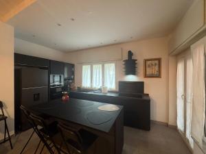 Grazia s Elegant Roman Haven with Terrace