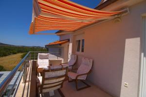 Apartman blizu plaže u Betini